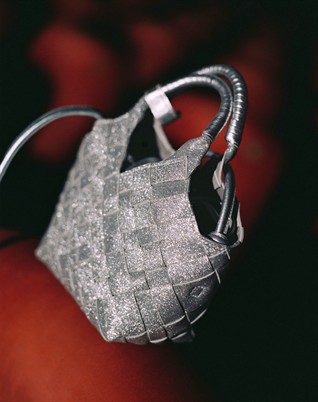 Misu Mini Crossbody Taske - Sparkling Silver